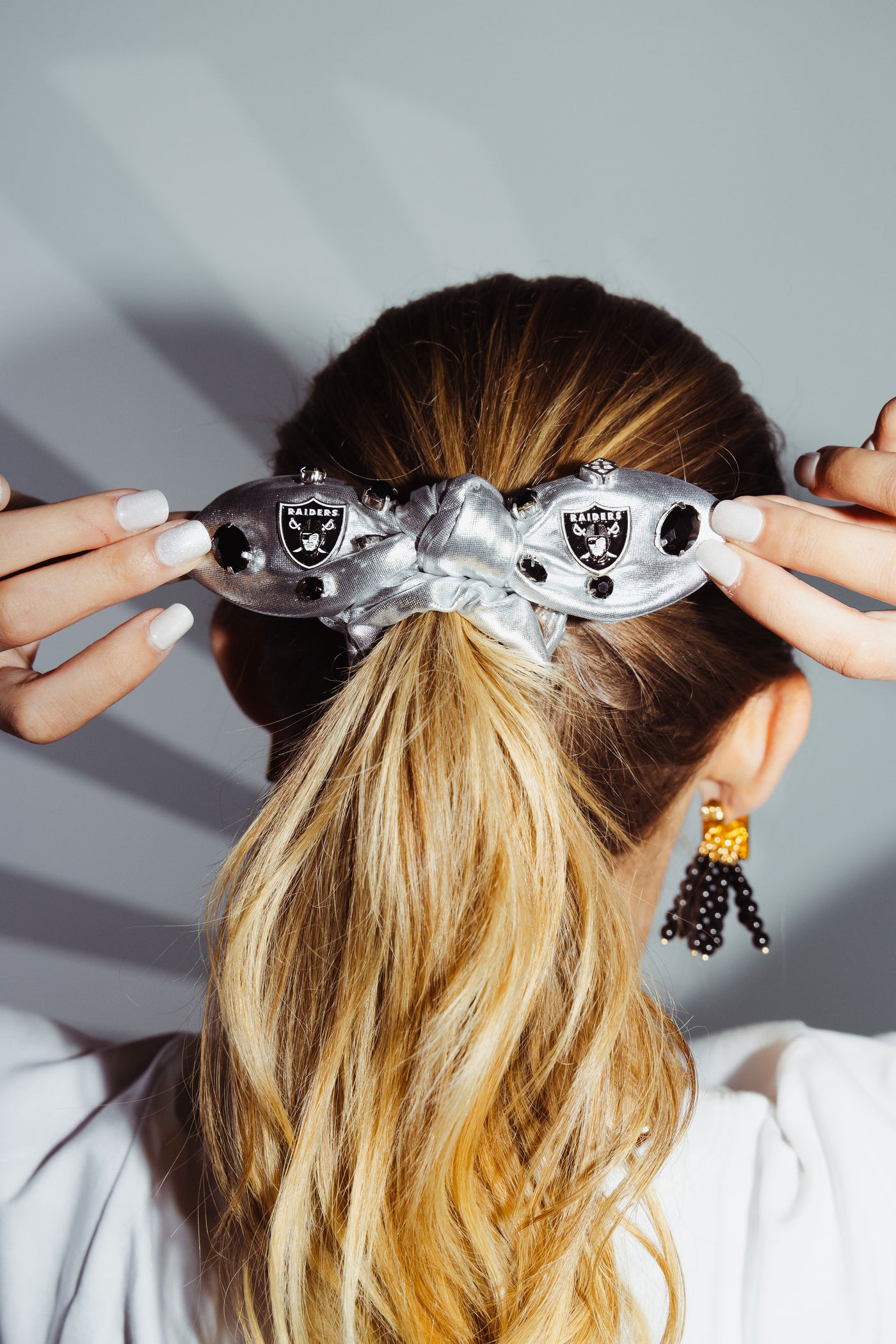 Las Vegas Raiders Silver Logo Bow Scrunchie